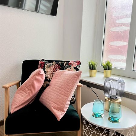 Zentrales Apartment Am Hafen Inklusive Netflix! Емден Екстериор снимка